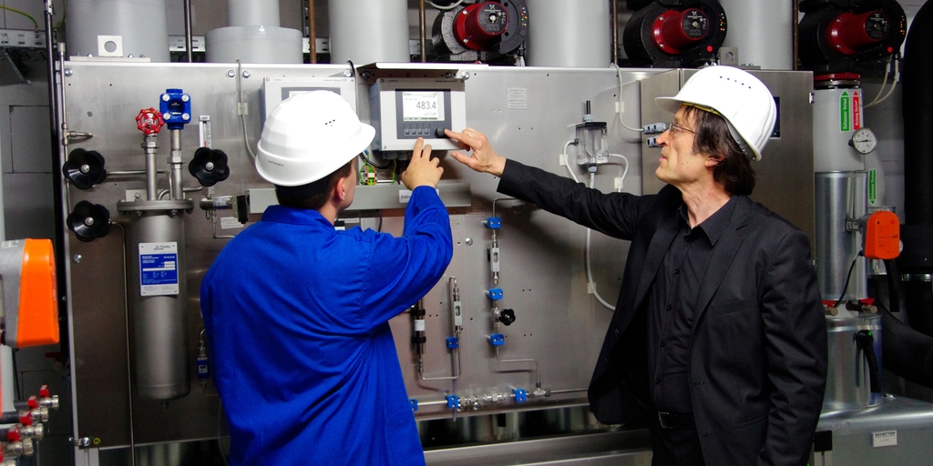 ORP sensors and transmitters for all industries ORP sensors and transmitters for all industries